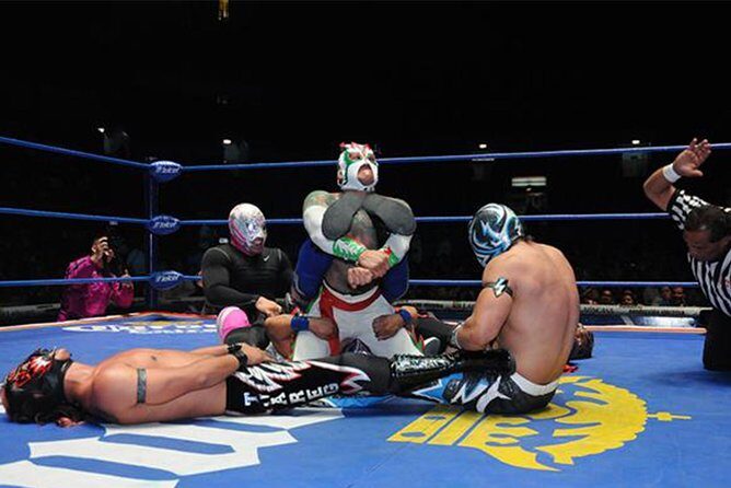 Lucha Libre Experience with Tequila, Walking Tour & Arena Show - Getting to and from the arena: Metrobus timing and night pacing