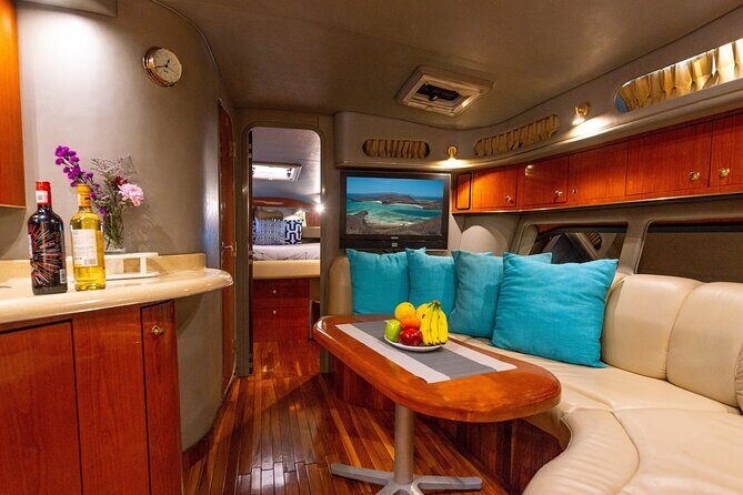 Luxury 42' Yacht Tour in Cabo for Snorkeling and Sunset - A 42-Foot Private Yacht in Cabo: What the Setup Really Means