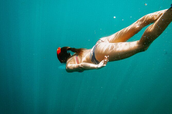 Luxury Snorkel Adventure in Cabo - Sailing the Bay of Cabo: the route is the attraction