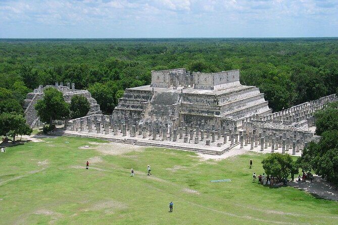 Luxury Tour to Chichen Itza and 2 Cenote - From Tulum - The quick Valladolid stop: a palate cleanser, not a detour