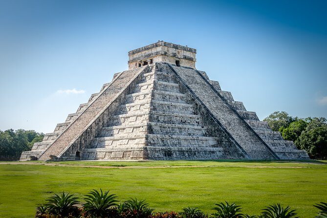Luxury Tour to Chichen Itza and 2 Cenote - From Tulum - Bus comfort, timing, and communication: the part you can’t ignore
