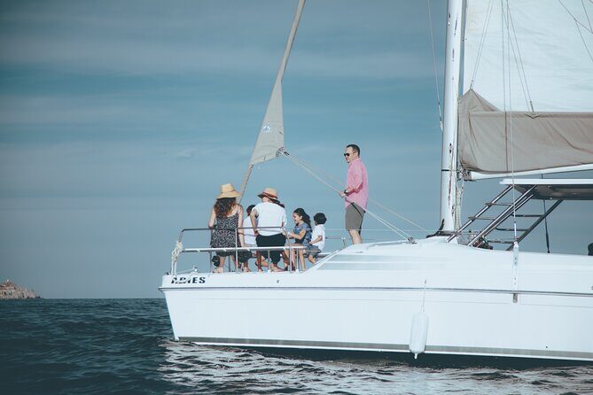 Luxury Whale Watch Cruise to The Arch Los Cabos - Stop 1: Cabo San Lucas—A Sightseeing Start That Sets the Pace