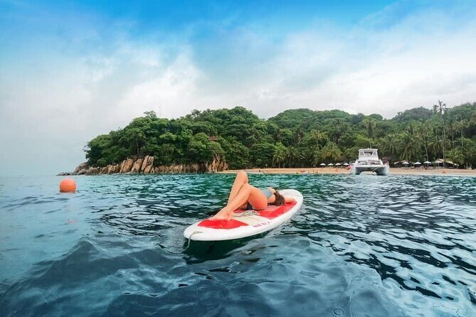 Luxury Yacht & Snorkel with All inclusive Open bar and lunch - The morning cruise: Bay of Banderas views, Los Arcos, and the Malecon from sea level