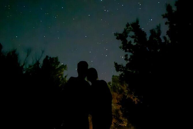 Magic Night of Stargazing and Bioluminescence - Sandbanks and neon-blue plankton: when oxygenating the water lights it up