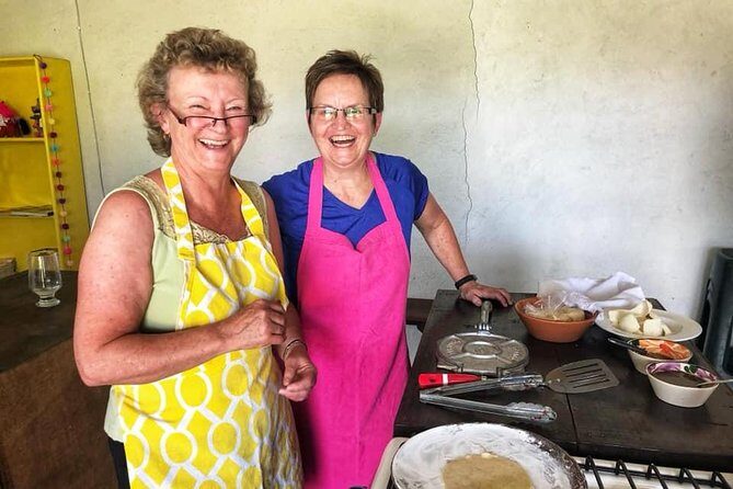 Mama's Kitchen - How the Morning Unfolds: 9:00 am, Small Group, Real Pickup