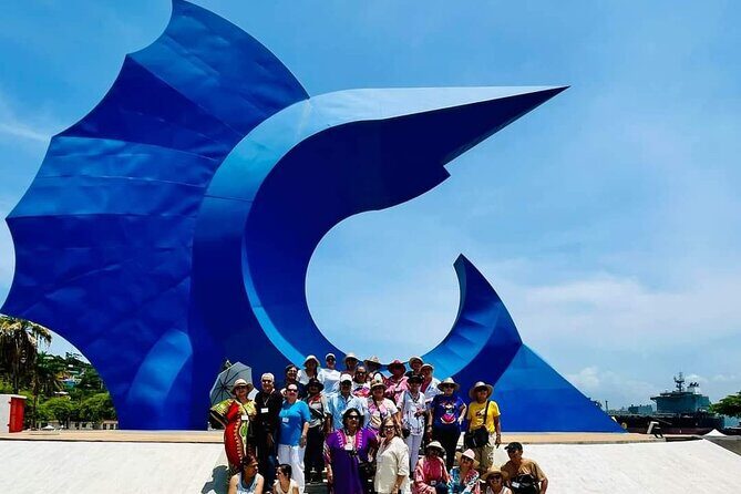 Manzanillo Tour with Transportation and Face-to-face Guide - Centro Histórico: Fountains, Old Streets, and That Sailfish Sculpture