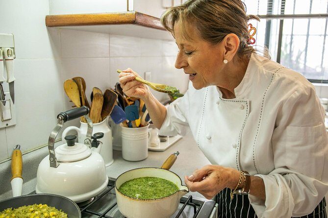 Market Tour and Home Cooking Class in Mexico City with Margarita - The Main Dish Moment: Chiles, Queso, and Sauce Work