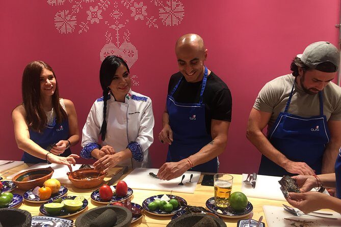 Mastering Mexican Salsas Cooking Class and Market Tour - Language, Group Size, and Comfort Level