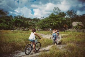 Mayan Backroads Private Bike Tour from Tulum - Laguna Chabela and the Mayan homestead lunch: the heart of the day