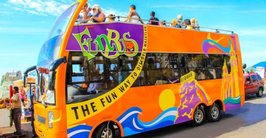 Mazatlán: Double-Decker Bus, Cliff Diving & Walking Tour - Glorieta Germania and Rodolfo Sánchez Taboada: The Cliff Diver Show