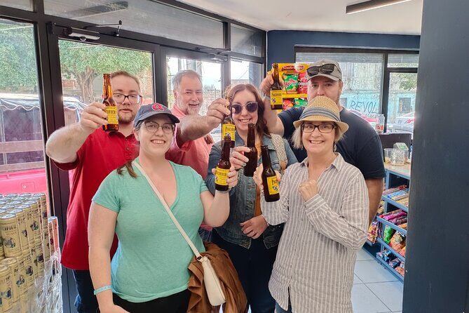 Mazatlan routes of taste food tour - Mazatlán Lighthouse stop: a tall natural landmark on your route