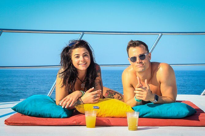 Mega Yacht ALL INCLUSIVE Yelapa Waterfall & Snorkeling Adventure - Lunch on Board: Mexican Fajitas That Actually Fill You Up