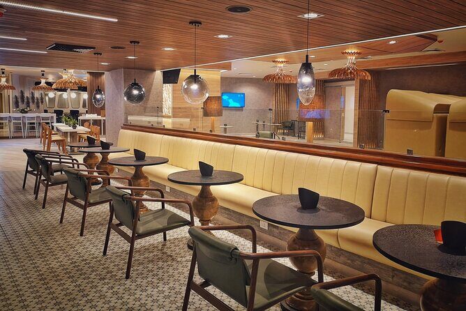Mera VIP Lounge at Cancun International Airport - Food, open bar, and the real meaning of unlimited