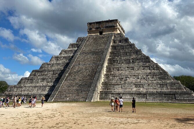 Merida : Chichen Itza, Izamal and Cenote with lunch and pick up - Downtown pickup and that early 8:10 start