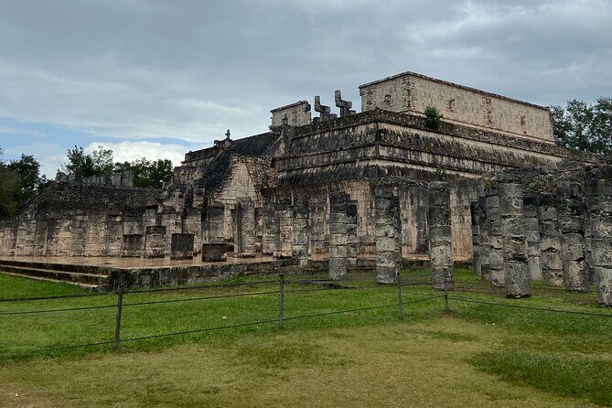 Merida : Chichen Itza, Izamal and Cenote with lunch and pick up - Lunch in Yucatán: what’s included and what you may still pay for