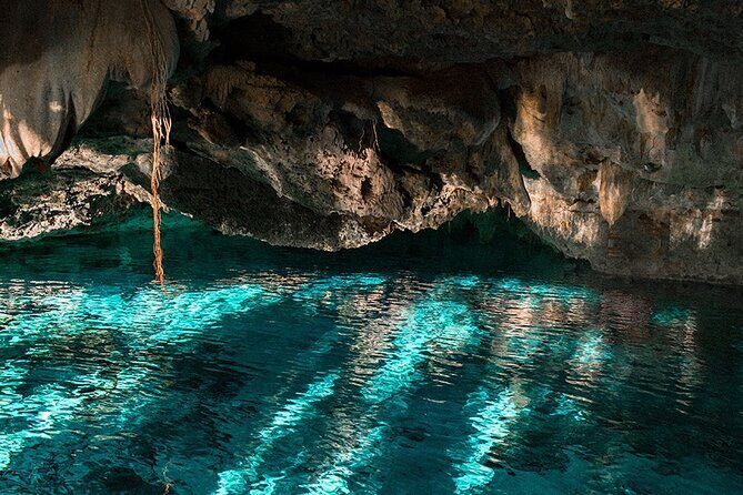 Merida : Guided tour of Uxmal, Kabah and Cenote with Lunch - Entering Uxmal: What You Get With 2 Hours on Site