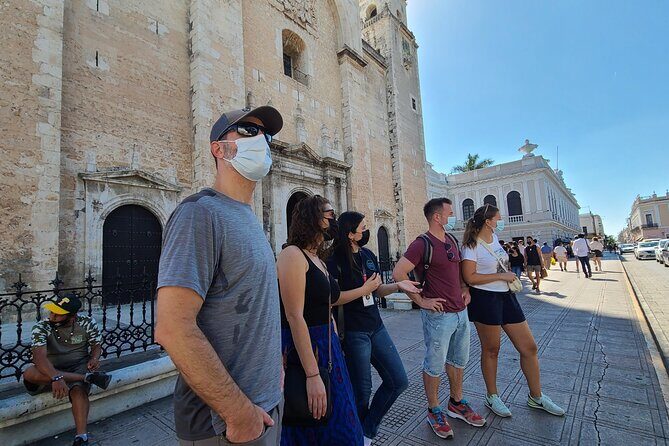 Merida Street Food Walking Tour - Lunch at El Marlin Azul: what to expect and what changes on Sundays