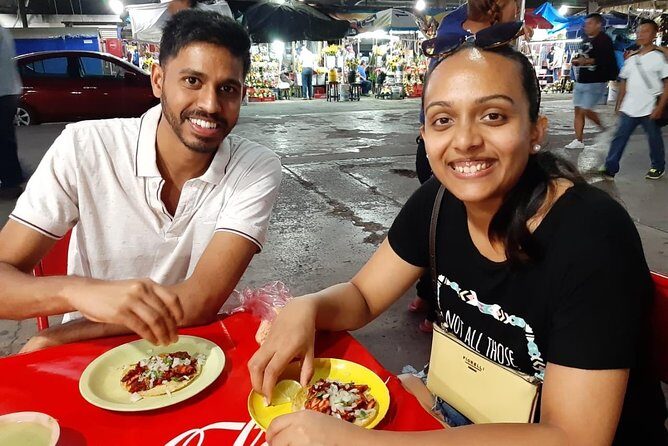 Merida Walking Food Tour. Authentic & Local Cuisine - The guides: what “good” looks like on this kind of tour