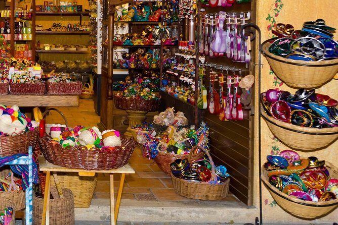 Mexican Street Food Crawl in Playa del Carmen - Tequila tasting: the lesson behind the shots