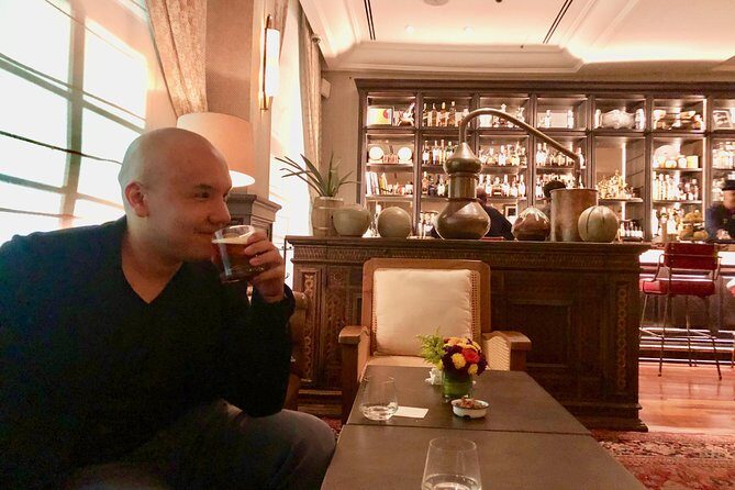 Mexico City Craft Cocktail Bar Crawl - Why a private car matters on a Reforma night