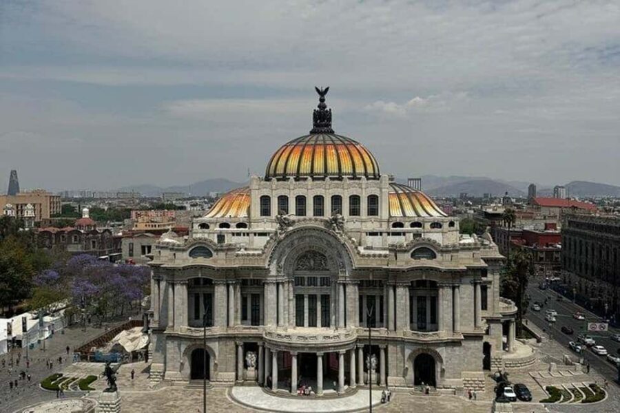 Mexico City: Exclusive Tour of Palacio de Bellas Artes - Palacio de Bellas Artes: the building you can read like art