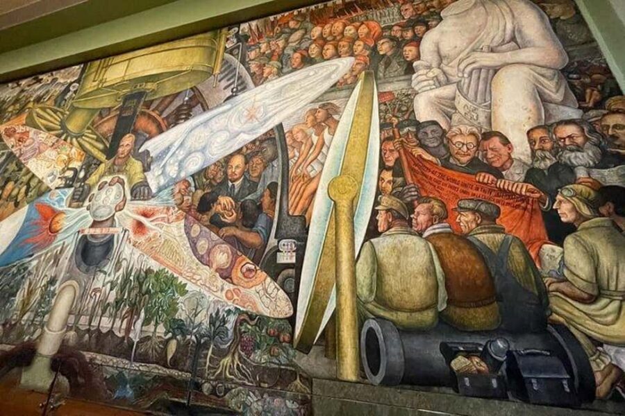 Mexico City: Exclusive Tour of Palacio de Bellas Artes - Rivera and Siqueiros murals: learning to see Mexico in scenes