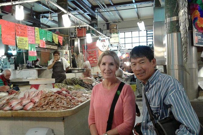 MEXICO CITY FOOD TOUR: flavors on two wheels - La Condesa Tacos de Guisado: A No-Frills Stand Worth It