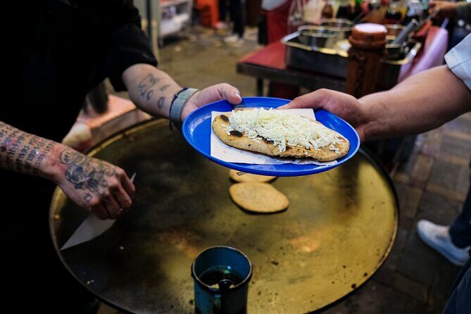Mexico City Food Tour in the Historic Center: Heritage on a Plate - Finding the Zócalo start and staying oriented on foot