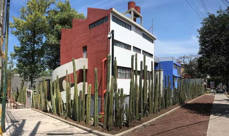Mexico City: Frida Kahlo-Diego Rivera Studio House Tour - Inside the Frida Kahlo–Diego Rivera Studio House: What You’ll See