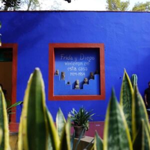 Mexico City: Frida Kahlo Museum Tour - The 2–4 hour flow: coffee first, then the house