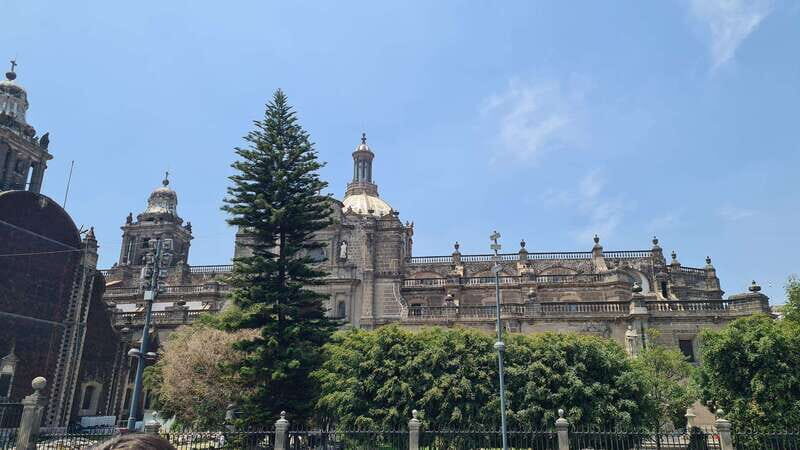 Mexico City: Historical walking tour of Tenochtitlan - Palacio de Bellas Artes wrap-up: the perfect finish line