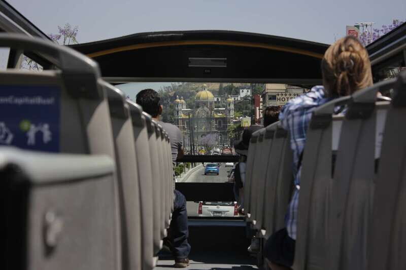 Mexico City: Hop-On Hop-Off Bus City Tour - Audio guide reality check: headphones and the WiFi factor