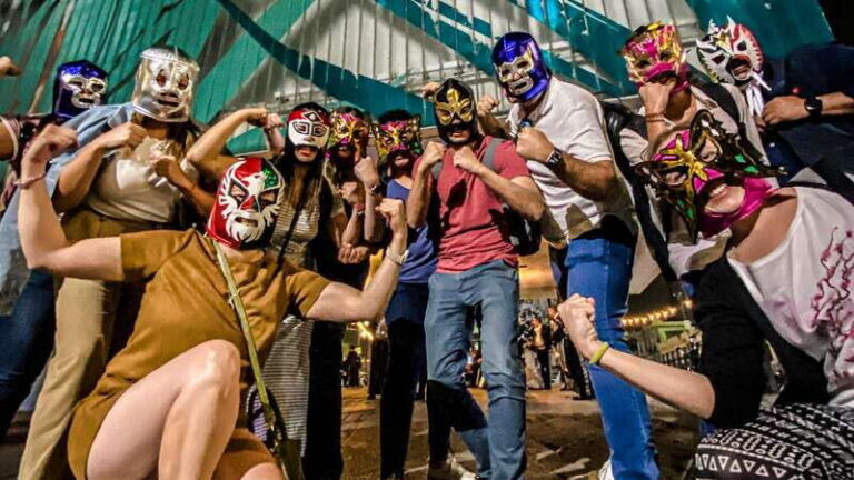 Mexico City: Lucha Libre Show, Walking Tour & Tequila - Meeting at Hostal Amigo and Getting Spirits in Your System