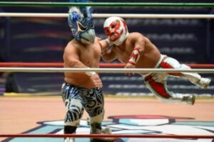 Mexico City: Lucha Libre wrestling show tickets - Your mask moment: how wearing it changes the show
