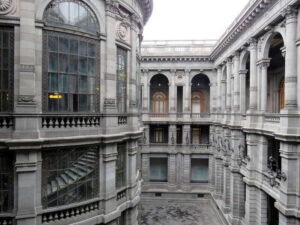 Mexico City Must-see Buildings & Palaces - Palacio de Correos de México: a gold interior and an architecture argument