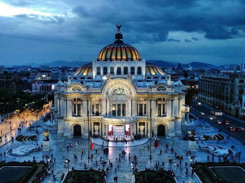 Mexico City Must-see Buildings & Palaces - How the 4-hour structure keeps the day fun, not exhausting