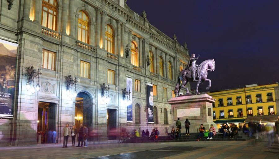 Mexico City: Night City Tour in a Double Decker Bus - Price and value: why $10 works if your goal is orientation