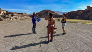 Mexico City: Private Teotihuacan Archeological Tour - Private hotel pickup and the road trip out of Mexico City