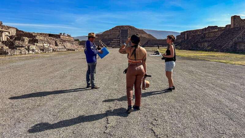 Mexico City: Private Teotihuacan Archeological Tour - Private hotel pickup and the road trip out of Mexico City