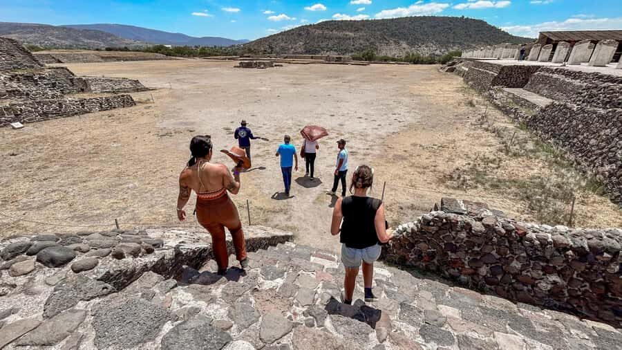 Mexico City: Teotihuacan Early Access & Tula Private Tour - Tepotzotlán’s baroque center and Church of San Francisco Javier