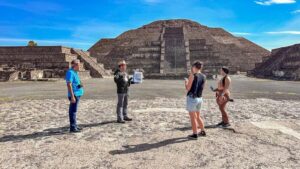 Mexico City: Teotihuacan, Tlatelolco & Guadalupe Shrine Tour - Pickup and timing: how the 9-hour rhythm actually feels