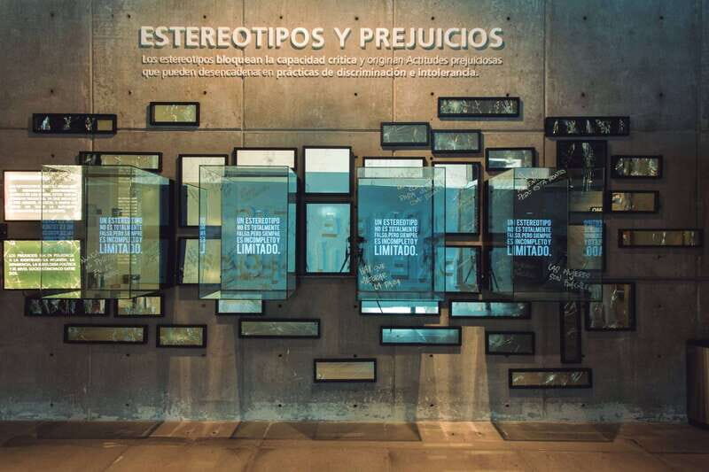 Mexico City: Ticket de entrada Museo Memoria y Tolerancia - Don’t skip the temporary exhibitions included with your ticket