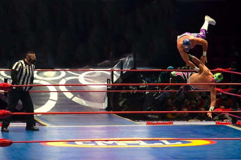 Mexico City: Turiluchas Amazing Wrestling Show - The Luchador Magic: Masks, Secret Identities, and Crowd Energy