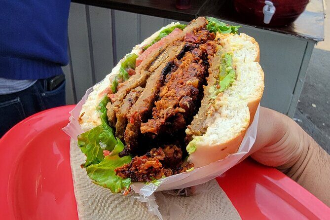 Mexico City Vegan & Vegetarian Street Food Adventure - Monument to the Revolution: the quick landmark stop with context