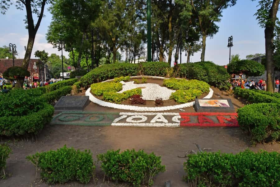 Mexico City: Xochimilco, Coyoacan & Frida Kahlo with Lunch - Should you book this Mexico City art-and-canals day?