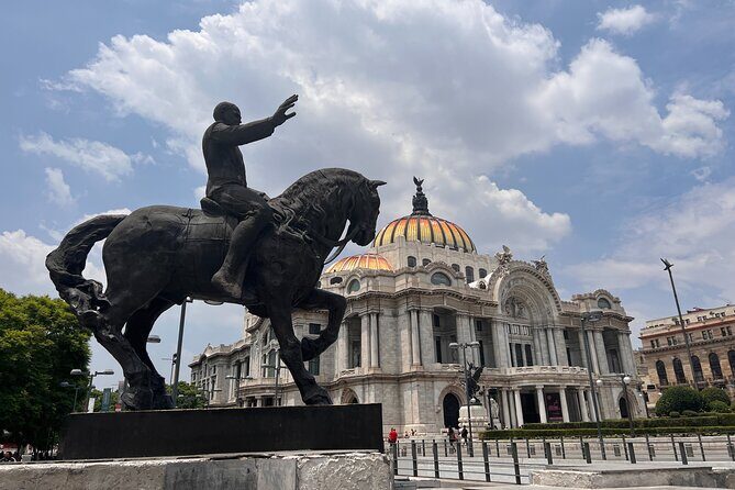 Mexico city's private tour in downtown (with transport) - Price and what you’re really paying for: $62.09 includes the hard parts