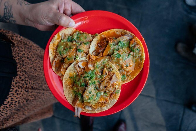 Mexico Private Food Tour With Locals Including 10 Tastings - Banco de México tacos: why Centro classics hit different