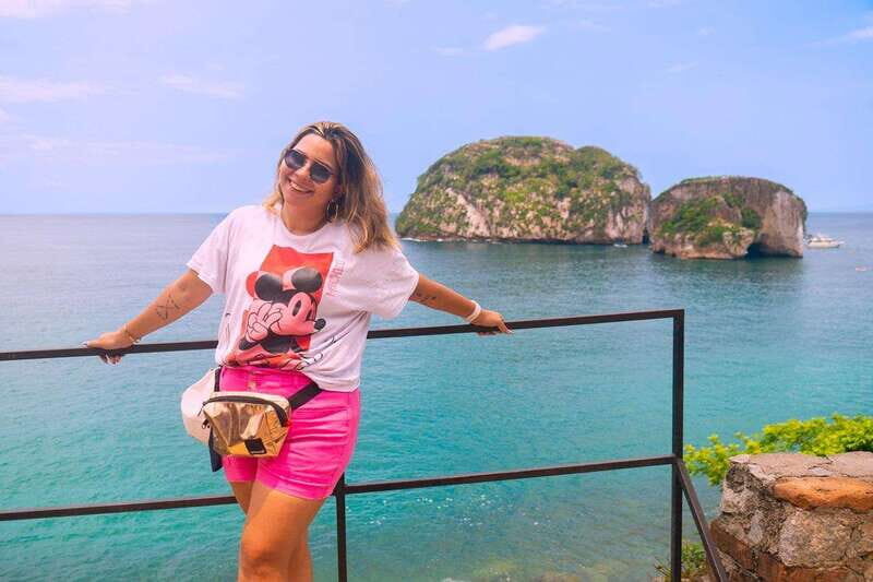 Mexico: Puerto Vallarta City Tour - Los Corrales: the coastline rocks, lunch, and a breather