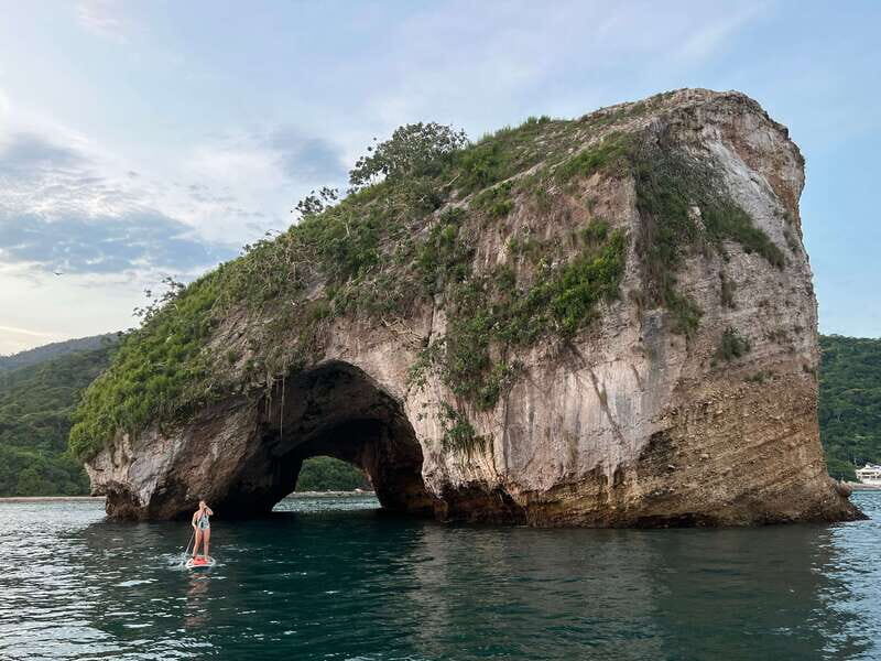 Mismaloya: Los Arcos Bioluminescent Waters Kayak & Cave Tour - Los Arcos caves and grottos: where the guide talk earns its keep