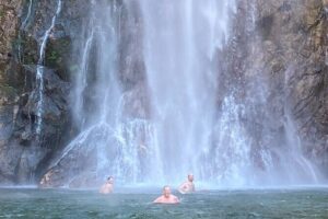 Mismaloya Waterfalls and Mountain Hike. Full-Day tour - Getting to Mismaloya: breakfast, then dirt-road mountain views
